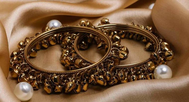 Buy Fashionable Golden Bracelets at Best Price